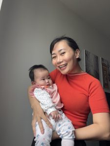 Hồng Dung trong không gian sống nhẹ nhàng, phong cách sống cân bằng của người phụ nữ kinh doanh hiện đại